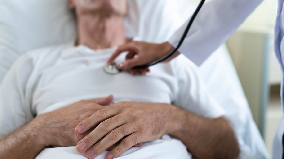 Uzmanlar, hastanede ölme olasılığınızı ALTI KAT artıran ortak bir semptomu belirledi