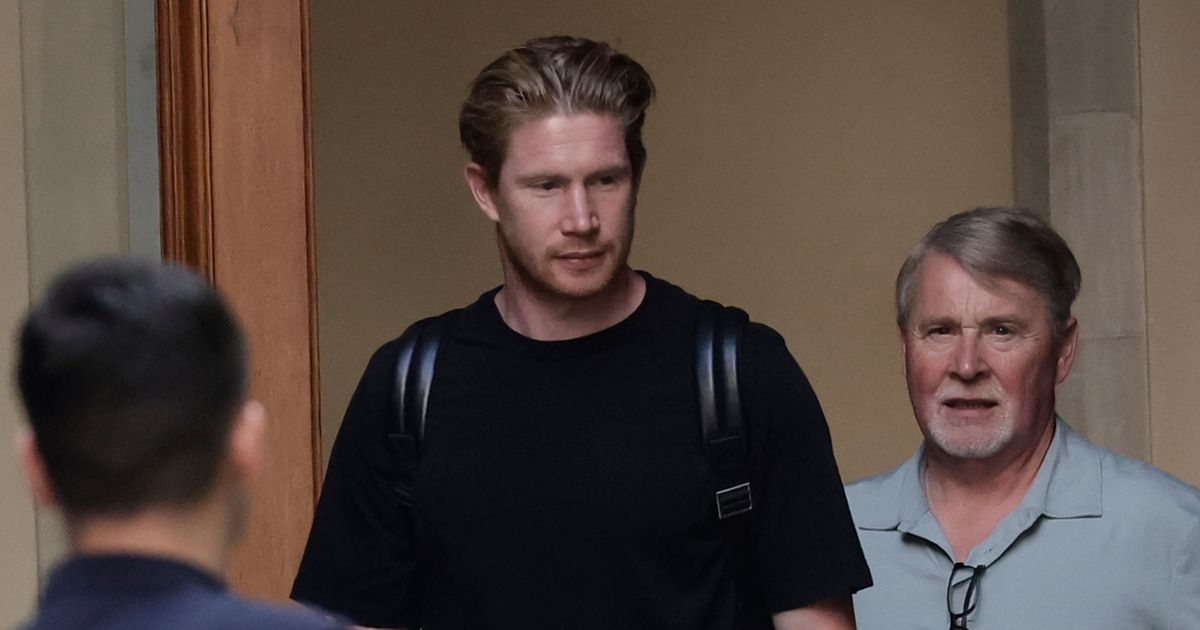 Kevin De Bruyne 'manteve conversas de transferência com o Liverpool' enquanto a motivação para a saída do Man City surge