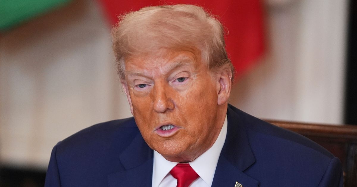 Donald Trump es tildado de "condescendiente" tras sus extraños comentarios al presidente de Liberia