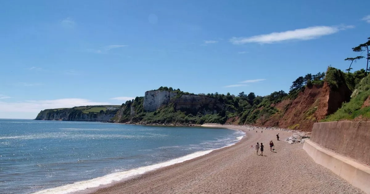 Una impresionante ciudad costera del Reino Unido toma medidas drásticas para evitar que sus casas se derrumben al mar.