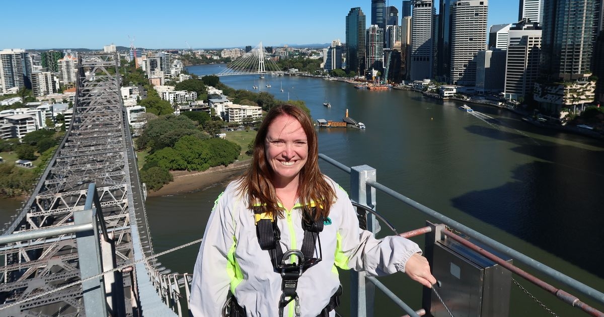 'I climbed terrifying bridge that's 260ft high and instantly made a mistake'