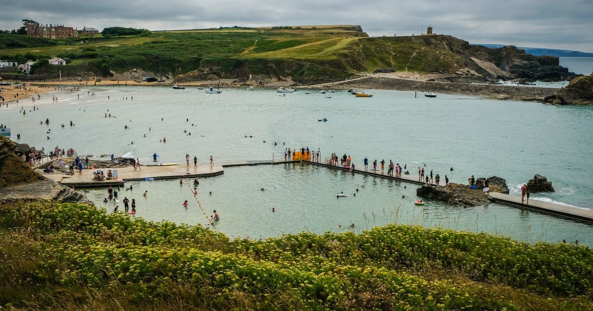 'Büyülü' gelgit havuzu ücretsiz olarak kullanılabiliyor ve 'kışın yüzmek için mükemmel'