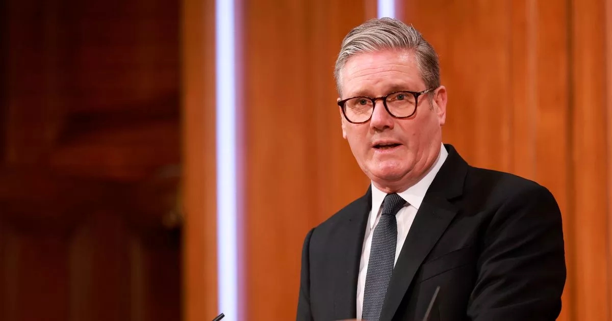DARREN LEWIS : « Honte à Keir Starmer pour avoir semblé légitimer les propos d'Enoch Powell »