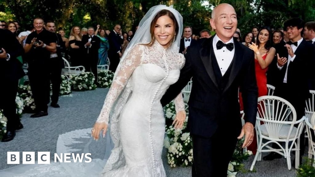 In pictures: Celebrities descend on Venice for Jeff Bezos and Lauren Sanchez's wedding