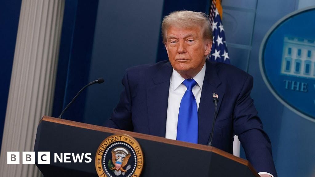 Juez bloquea orden de derechos de nacimiento de Trump tras fallo de la Corte Suprema