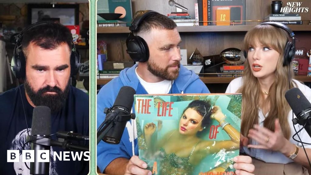 Cosa abbiamo imparato dall'attesissima intervista podcast di Taylor Swift