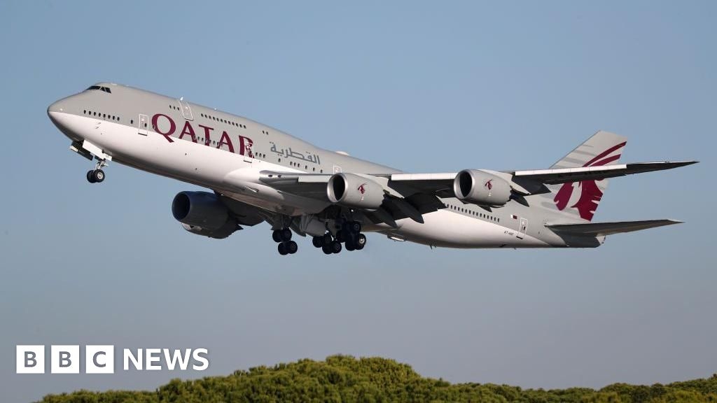 White House and Qatar discuss transfer of luxury jet for Air Force One