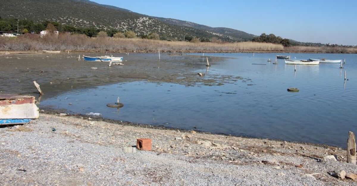 Il mare si è ritirato a Karina