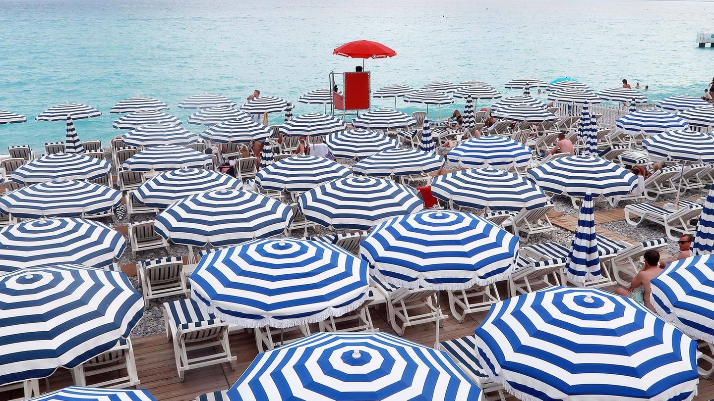 Indústria do turismo na Itália: Trabalhar onde os outros passam férias? Um trabalho difícil | Capital+