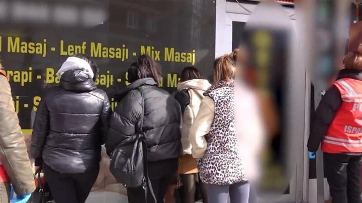 Operazione di prostituzione nei centri massaggi di Isparta! Individuate sale VIP accessibili tramite passaggi segreti