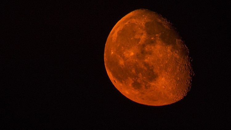 'Blood Moon' cativa Ásia, Europa e Turquia