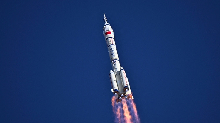 Het ruimtevaartuig kon niet terugkeren vanwege "ruimtepuin"