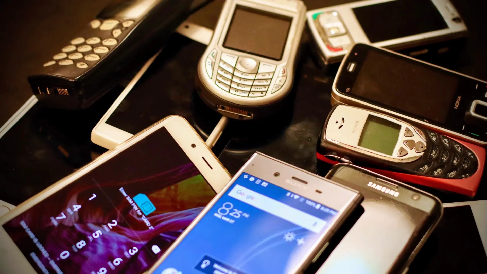 Móviles antiguos con los que puedes ganar dinero: un Motorola puede valer hasta 2.000 euros