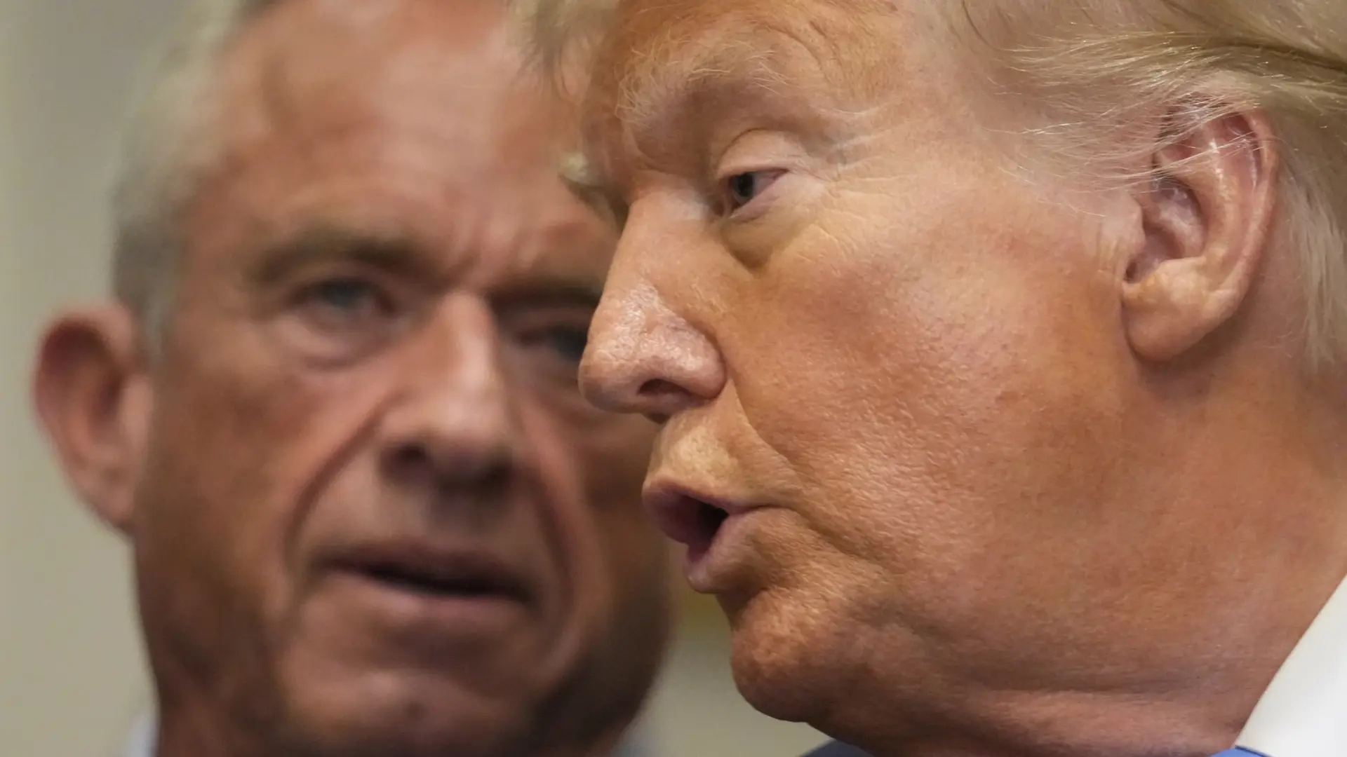 Kernpunten van Trumps aankondiging waarin paracetamol in verband wordt gebracht met autisme: "Het risico is niet het behandelen van de koorts."