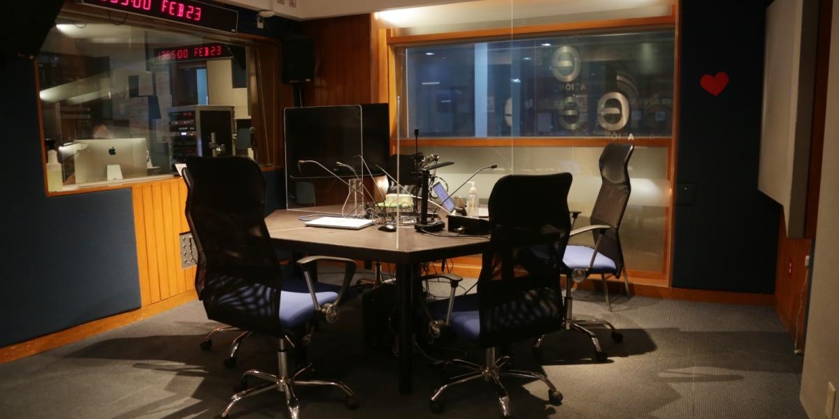 Le radio AM e non commerciali hanno visto diminuire i loro livelli di ascolto nella prima metà del 2025.