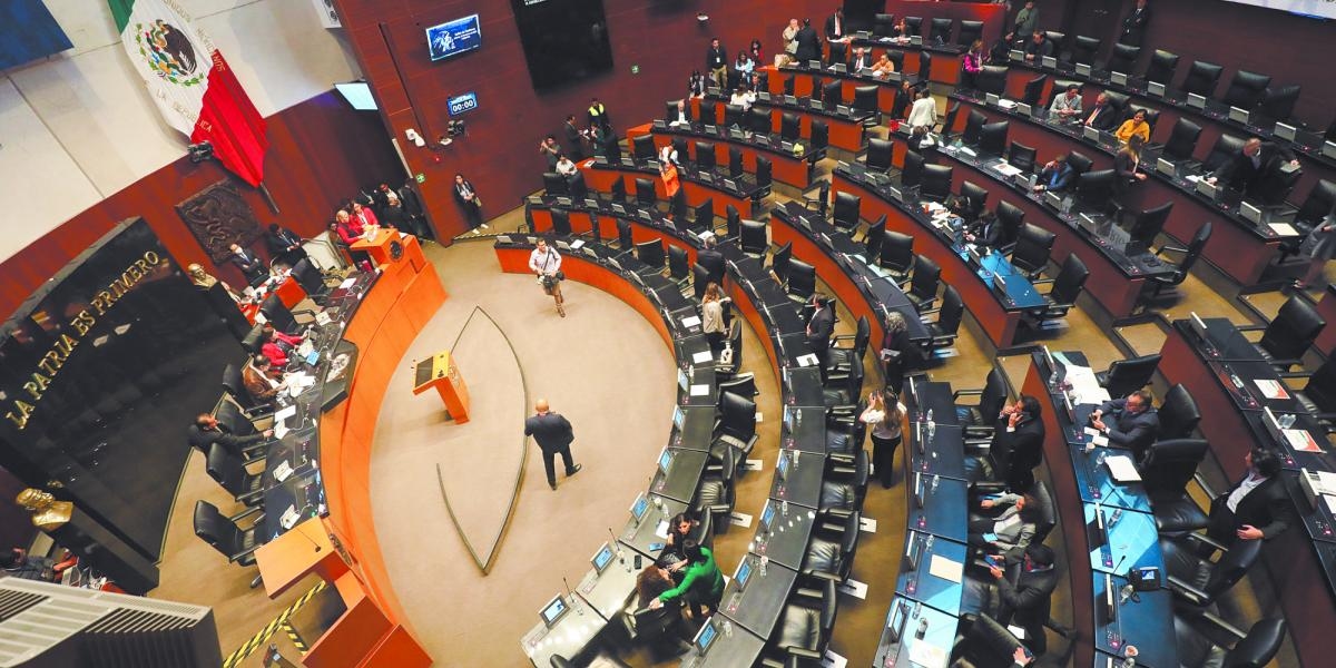 Senatorowie finalizują rozwiązanie Coneval