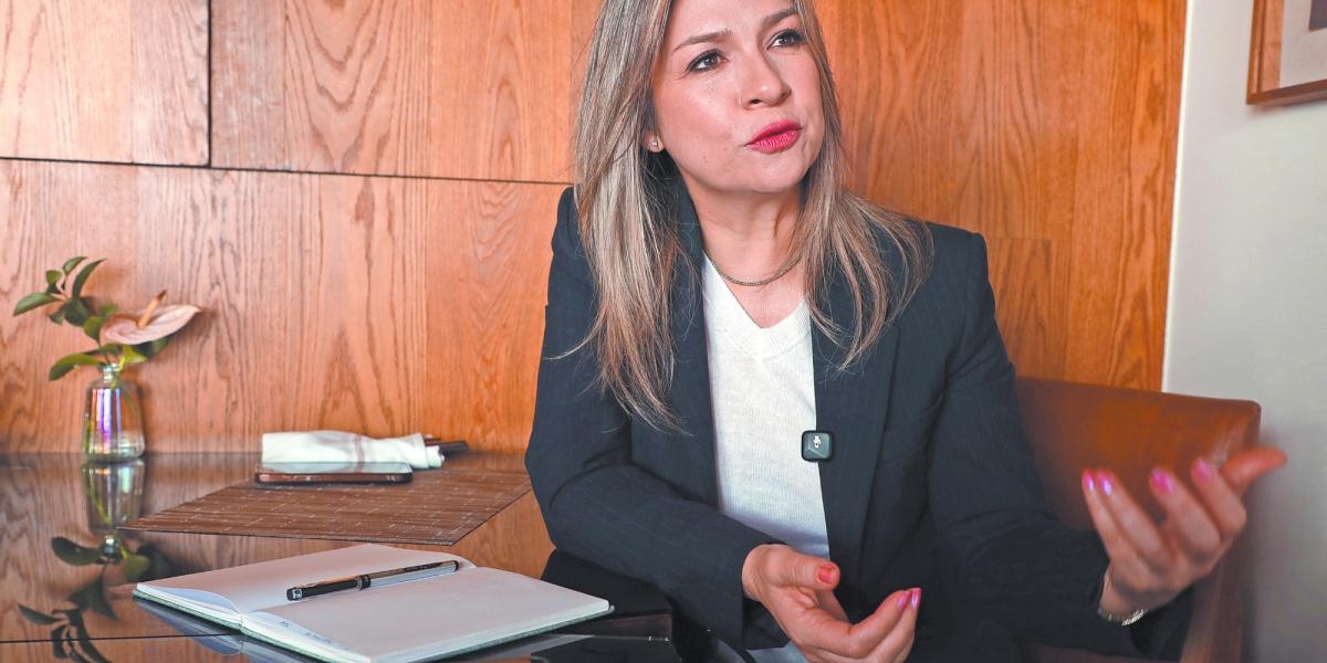 “Faltam 10 meses para resgatar a Colômbia”