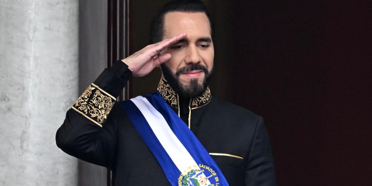 El Salvador Kongresi, Bukele'nin desteğiyle, cumhurbaşkanlığının süresiz yeniden seçilmesini onayladı.