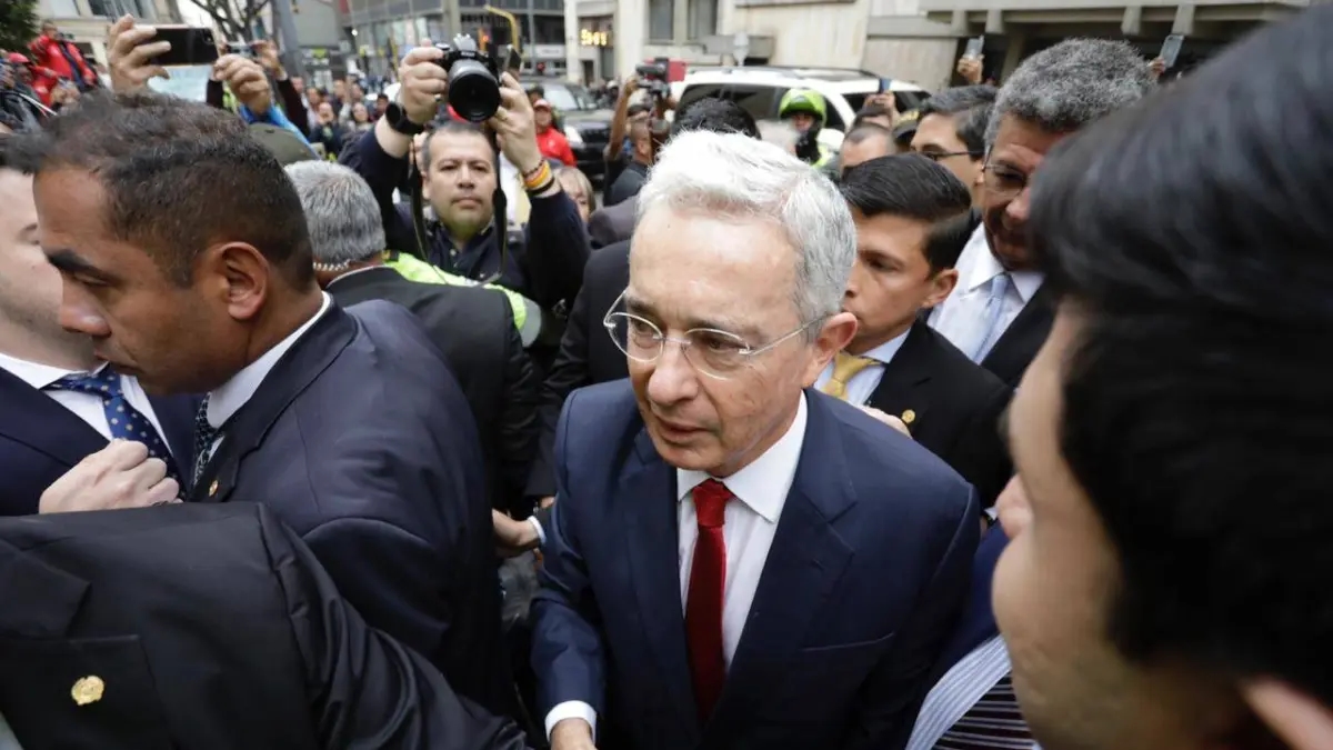 Caso Álvaro Uribe Vélez: a trajetória política do ex-presidente condenado nesta segunda-feira