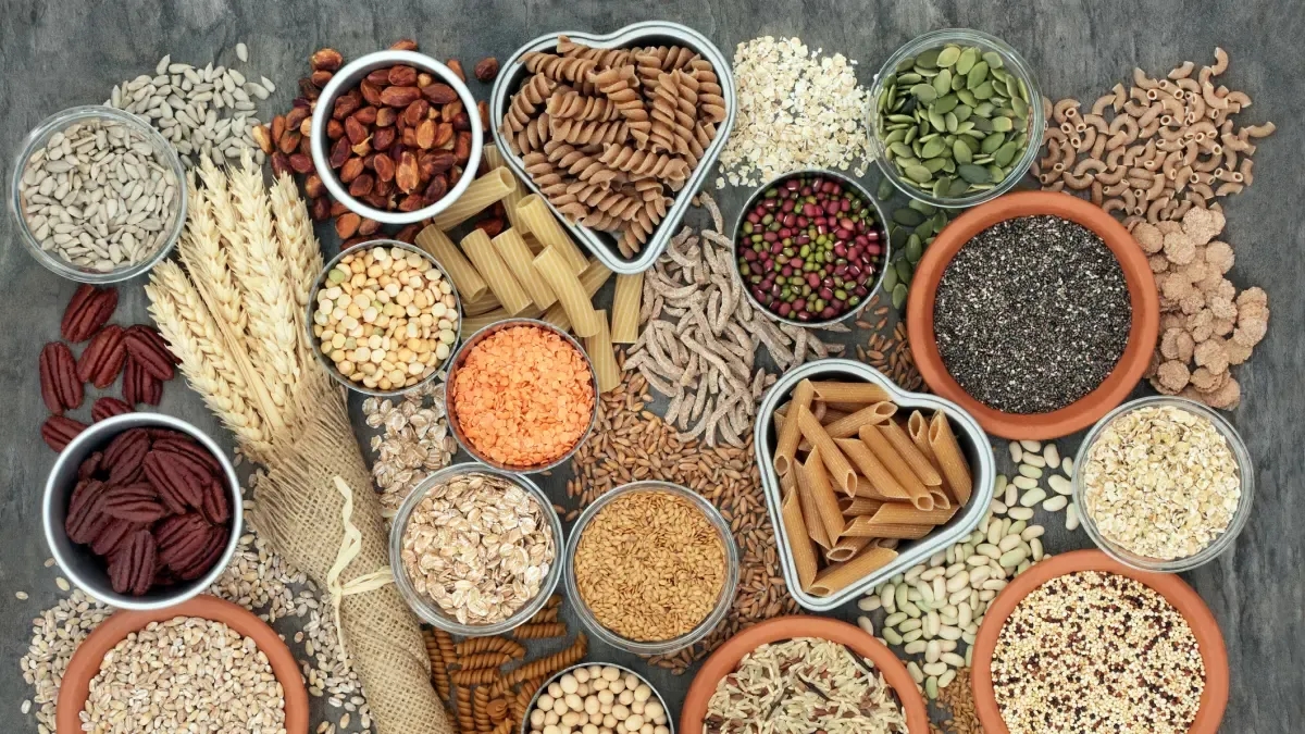 Nutritionist Fabiana Cremer reveals the most common myths and truths about fiber.