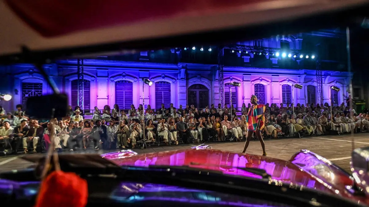 Mehr als 25.000 Besucher im Fashion District + Inclusion Runway im Valley: Models mit Behinderung und Vogue