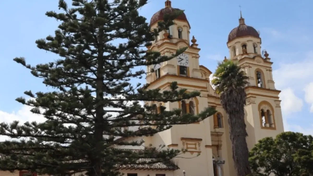 El 'cercado de los cerros', el municipio de Cundinamarca a dos horas de Bogotá que es un enclave natural e histórico de la región