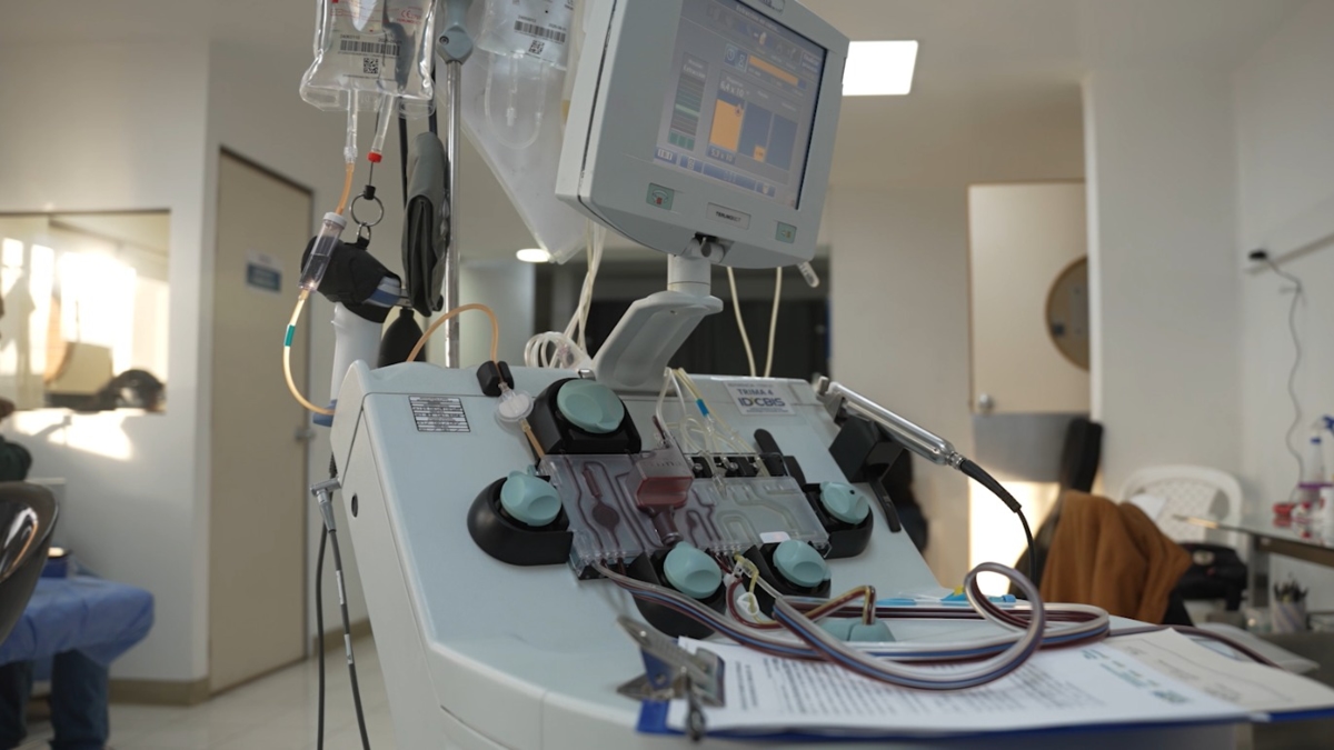 Титанические усилия, которые привели к знаменательному событию в истории медицины в Колумбии: кроветворные клетки были перевезены между Боготой и Букарамангой.