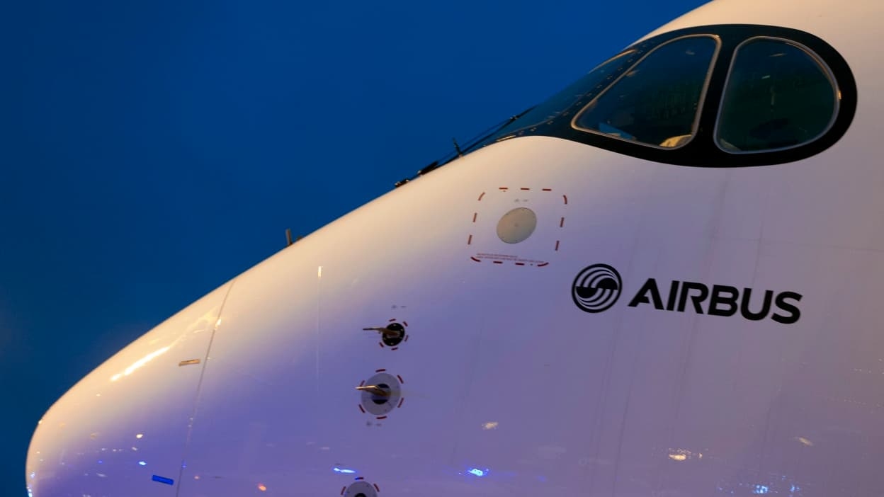 Airbus vs. Boeing: quem vence a guerra dos gigantes aeronáuticos no Paris Air Show?