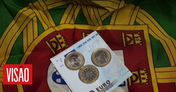 Which European countries have the highest public debt? The answer is in a table that places Portugal in the top 10.