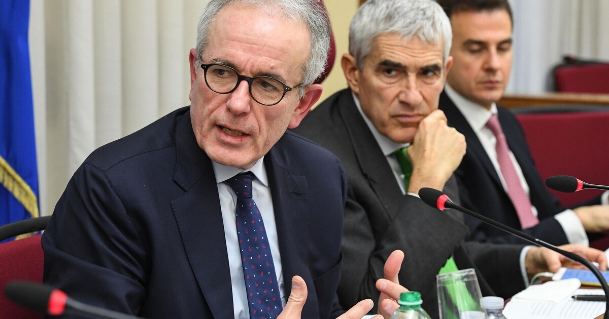 Ce que l’UE devrait (et ne devrait pas) faire dans le secteur bancaire. Angeloni parle