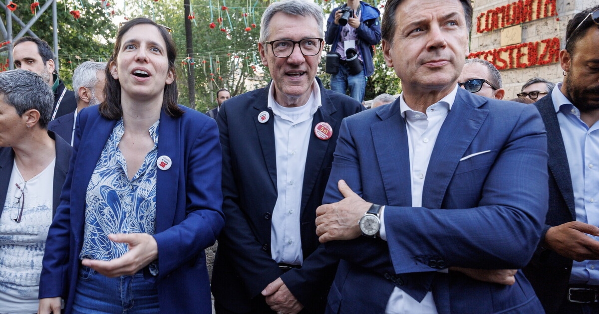 Elly Schlein fordert Rai heraus, füllt aber die Terminkalender von Rai. Das Marathon-Referendum zwischen heruntergekommenen Megaphonen und großen Autos