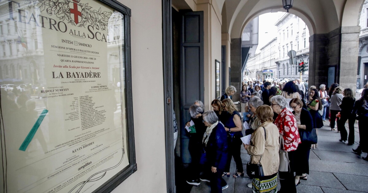An der Scala, mit einigen Misserfolgen, die Oper von Mozart als Junge für Mailand geschrieben