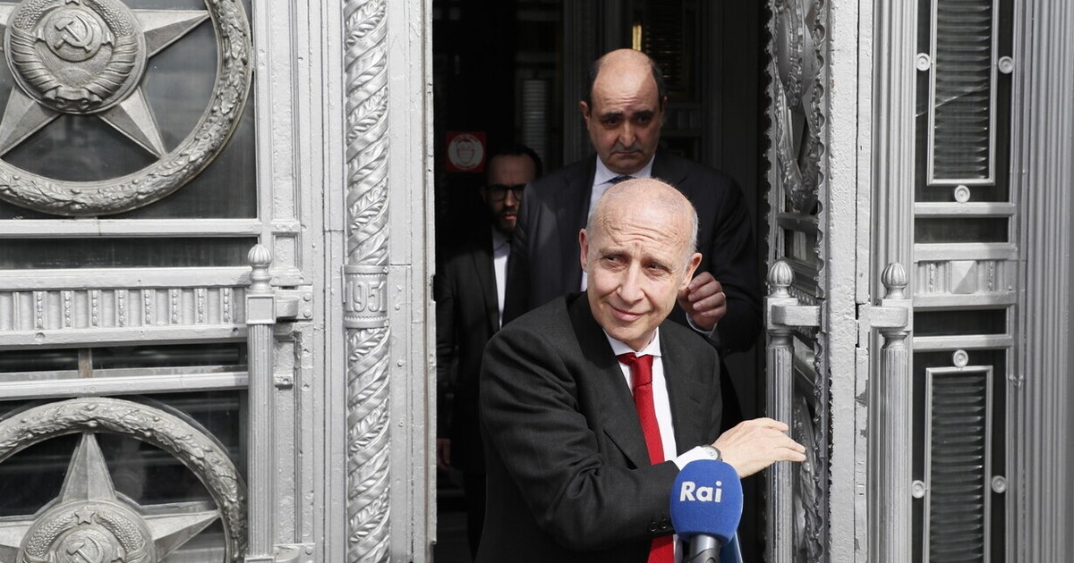 Bir Büyükelçinin Amnezisi, Starace'nin Anıları