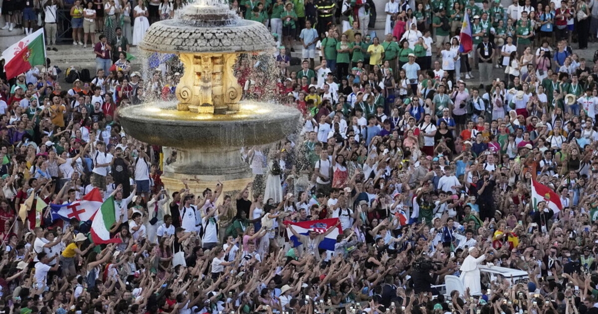 O Jubileu da Juventude enche Roma de fiéis, mas não dos cofres dos mercadores romanos