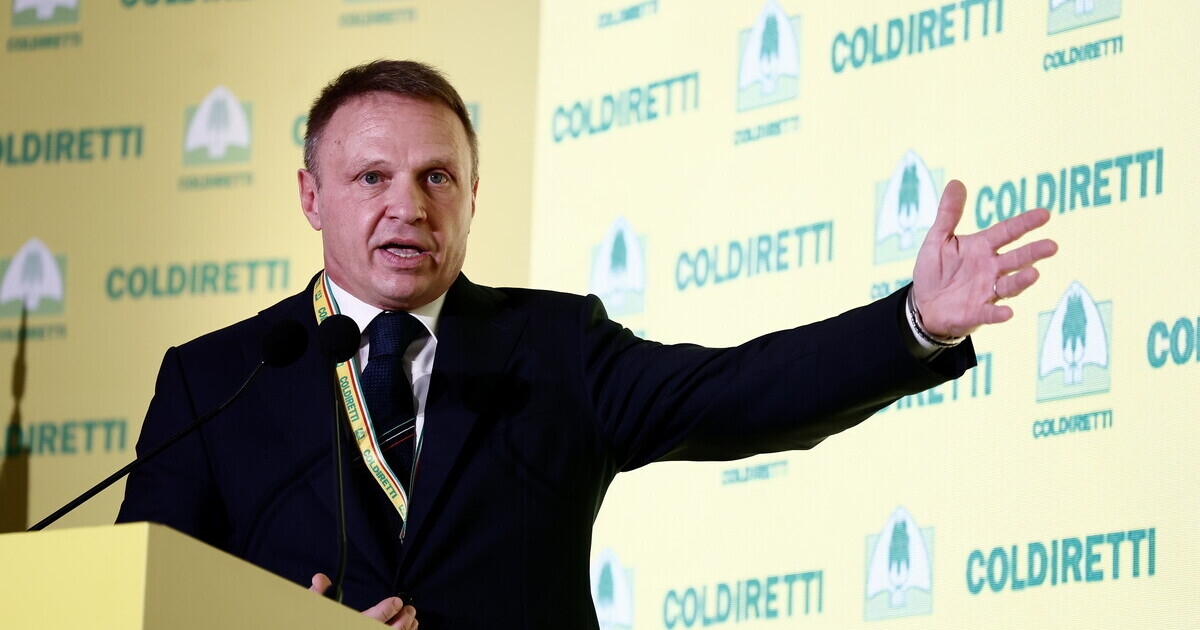 Il pluralismo a targhe alterne di Lollobrigida: vaccini sì, carne sintetica no