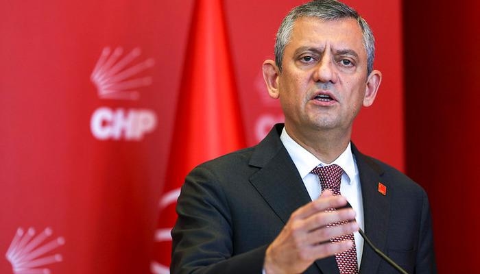¡Una afirmación impactante de Özel sobre el alcalde del Partido AKP! Señaló claramente ese nombre: ¡El hombre está de servicio!