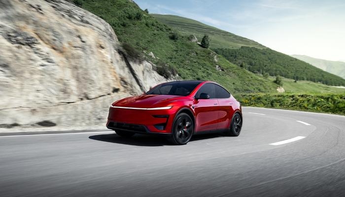 ¡Tesla Model Y Performance presentado! Descubre sus características, diseño y precio en Turquía.