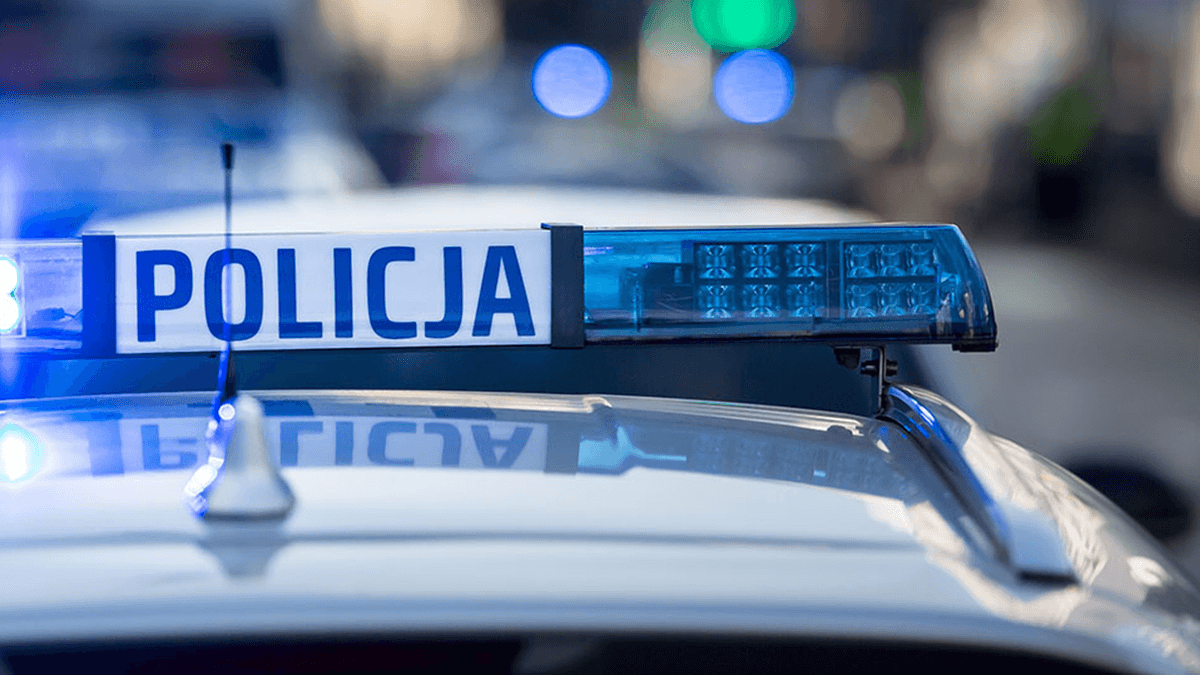 Tragedy in Sosnowiec. He attacked police with a machete. Shots were fired.