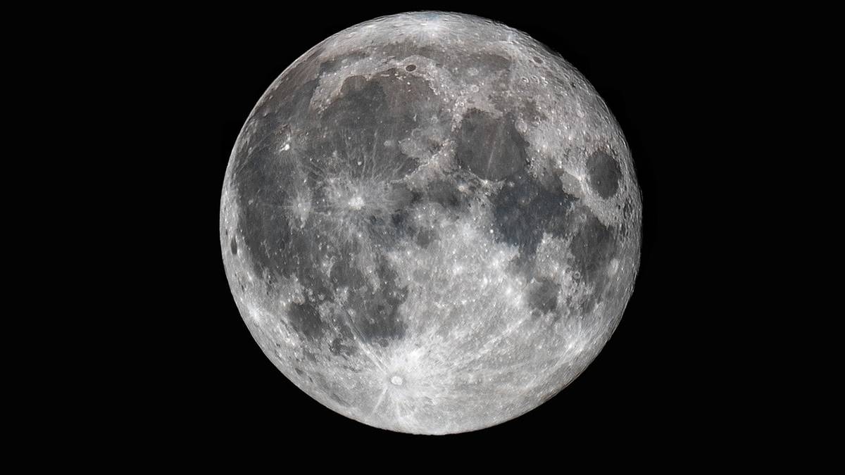 The Supermoon is on November 5th. A unique phenomenon will appear in the sky.