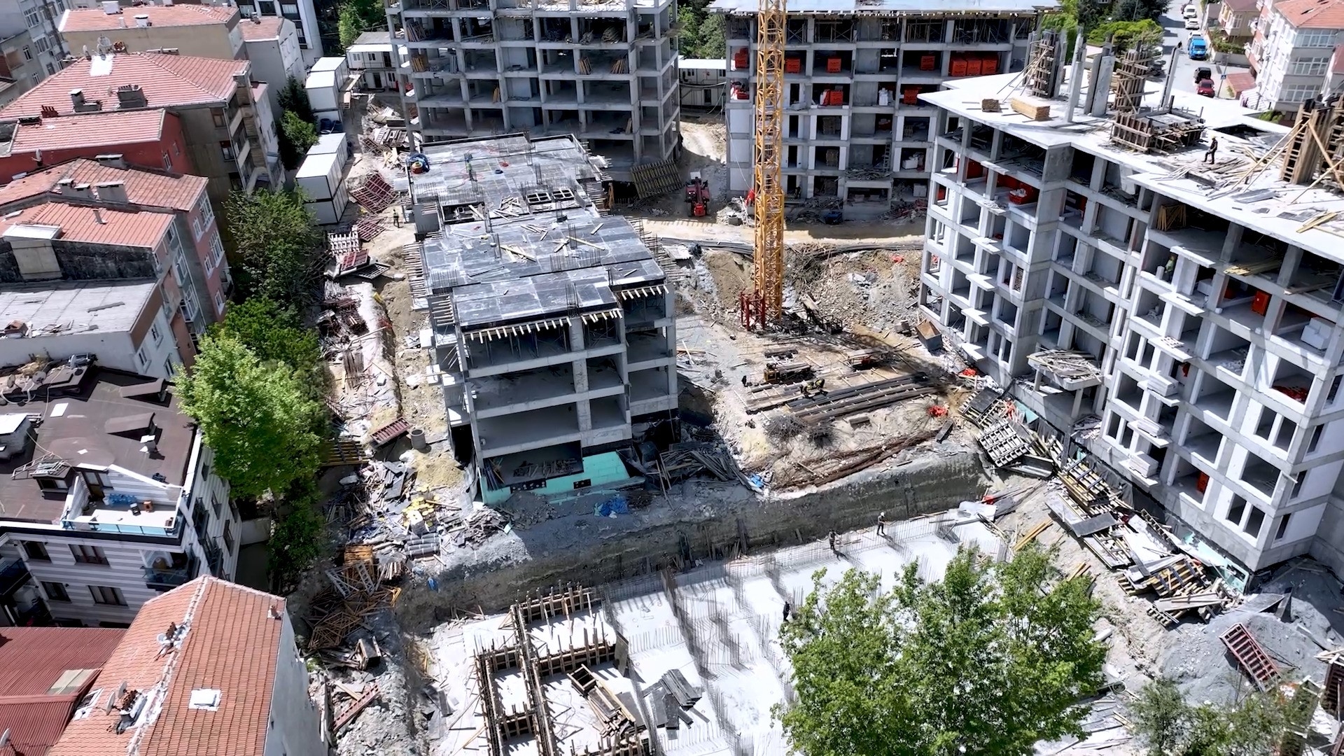 Minister Kurum: „Güneş Sitesi zamienia się w solidne i bezpieczne domy”