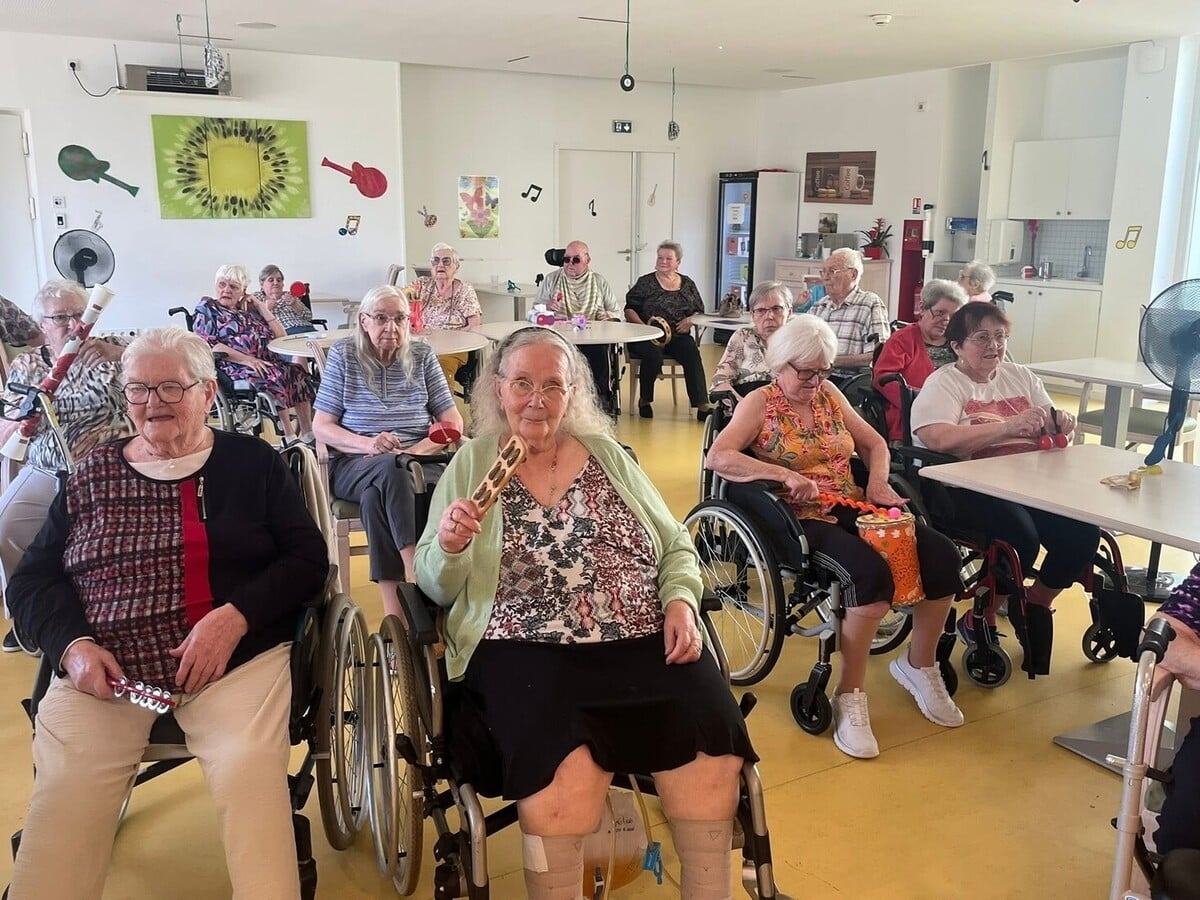 At the nursing home, a creative symphony