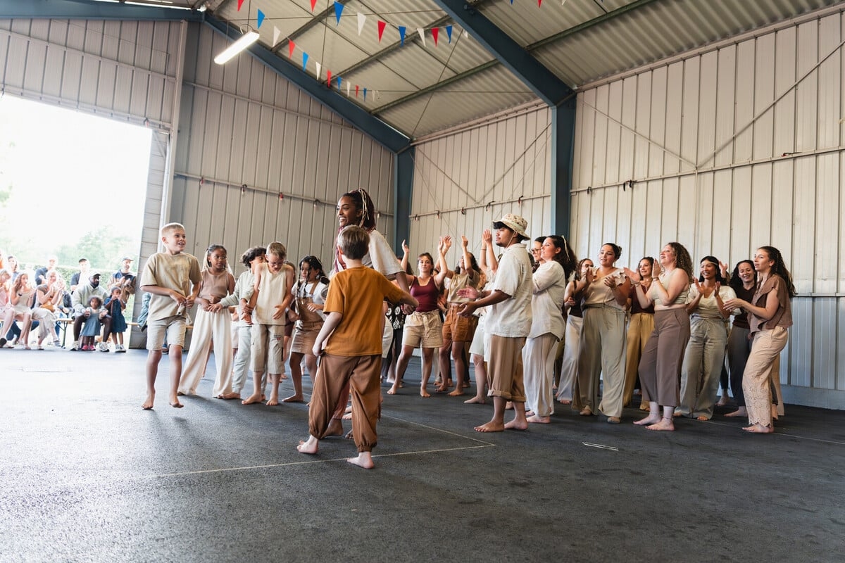 Un “capullo de energía” para cerrar el taller de danza