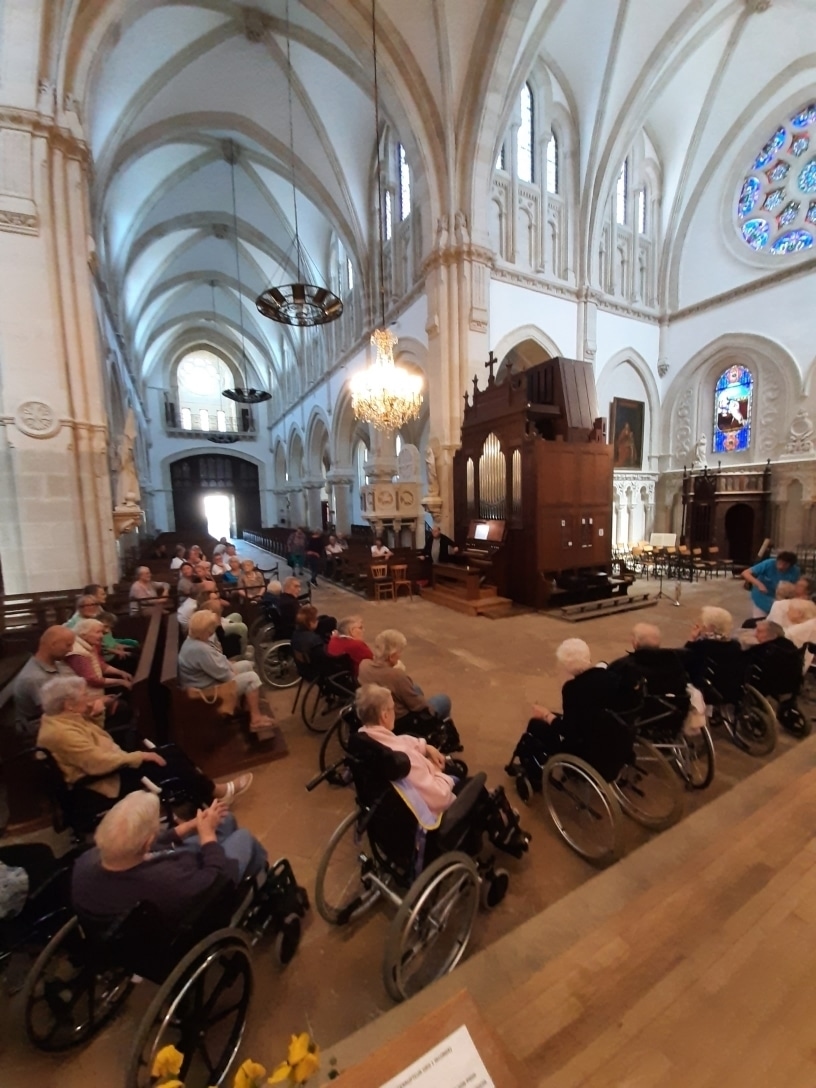 Een uurtje ontspanning rond het orgel en onder lichtgevende gewelven