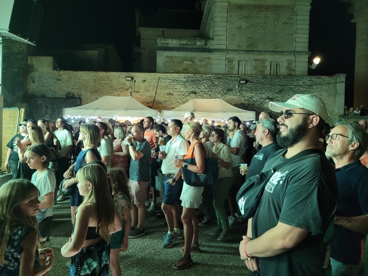Snic'fou e Six Rock'n fun encerram o Festi'mardis