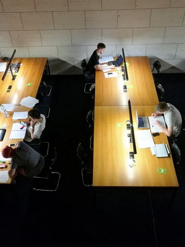 Em 2024, 33.000 estudantes receberam um Deutschlandstipendium sob a Lei do Programa de Bolsas de Estudo.