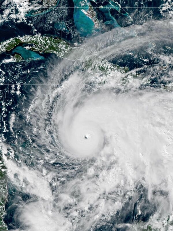 Sintflutartige Regenfälle und starke Winde: Wegen des Wirbelsturms werden 1.500 Menschen evakuiert.