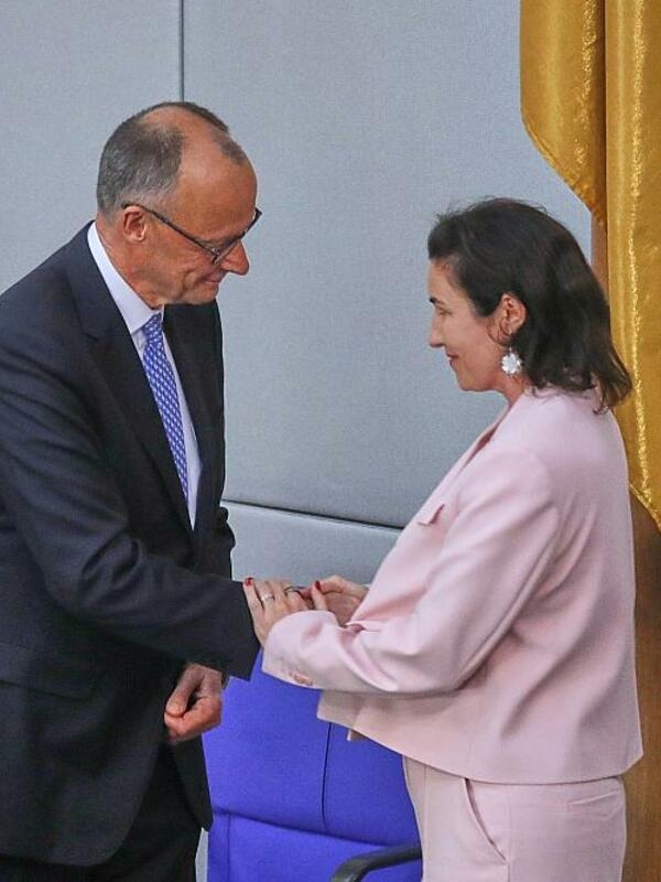 Minister ds. badań naukowych Dorothee Bär uważa przewodniczących CDU i CSU, kanclerza Friedricha Merza i premiera Bawarii Markusa Södera, za zagorzałych feministów.