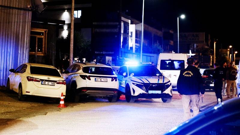 Police officers opened fire during drug operation, wounding one police officer