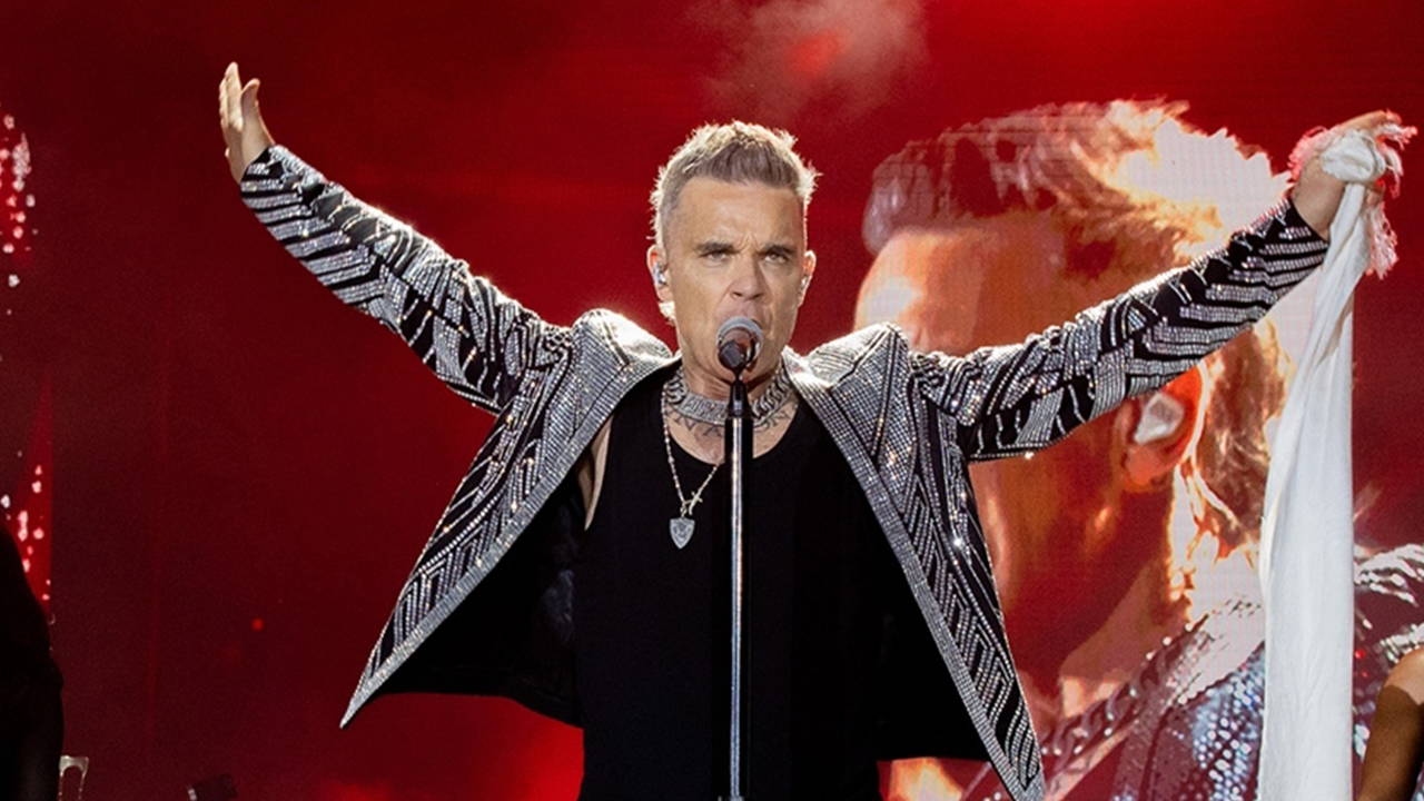 Ni siquiera puede controlarlo en el escenario: Robbie Williams revela su enfermedad