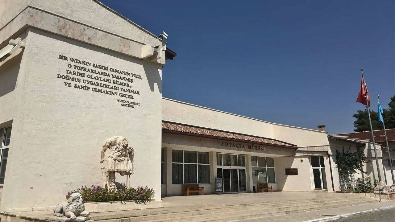 The Ministry has decided to close the Antalya Museum to visitors.